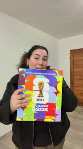 Clientas Legacy Collection con figuritas Panini en Quilmes